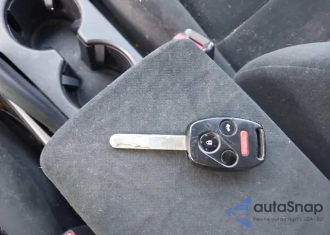 2006 Honda Accord 2.4 Lx z USA, uszkodzony, nr VIN 3HGCM56406G701684